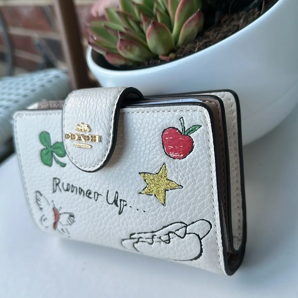 NEW Coach Medium Corner Zip Wallet With Sketch Print